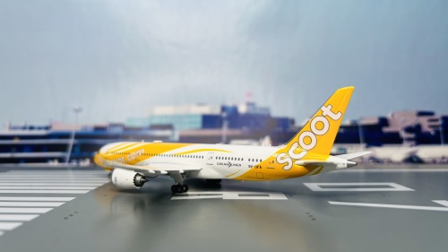 Phoenix 1:400 Boeing 787-8 Scoot 酷航PH11201 9V-OFA 图片和