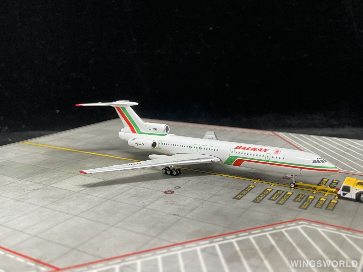 Phoenix 1:400 PH11826 Balkan Bulgarian Airlines 巴尔干保加利亚航空公司 Tupolev Tu-154 LZ-BTM