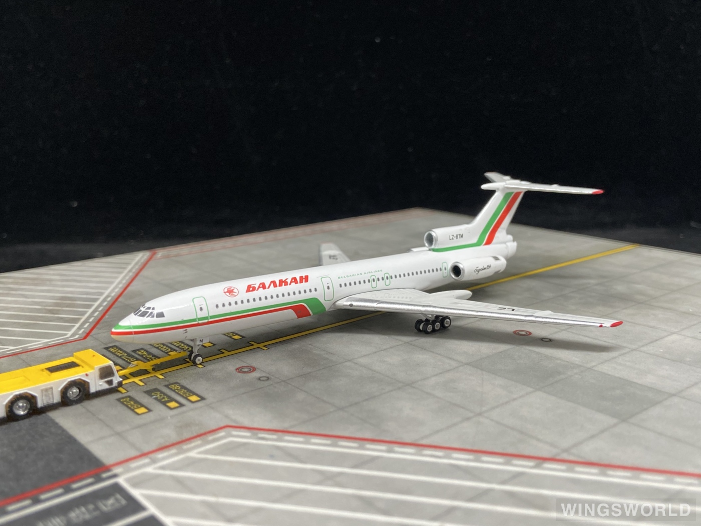 Phoenix 1:400 PH11826 Balkan Bulgarian Airlines 巴尔干保加利亚航空公司 Tupolev Tu-154 LZ-BTM