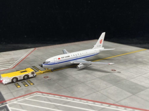 Air China 中国国际航空 Boeing 737-200 B-2506  AC411309 AeroClassics 1:400