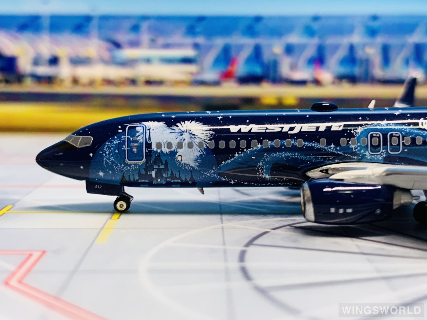 Phoenix 1:400 PH04053 WestJet 西捷航空 Boeing 737-800 C-GWSZ