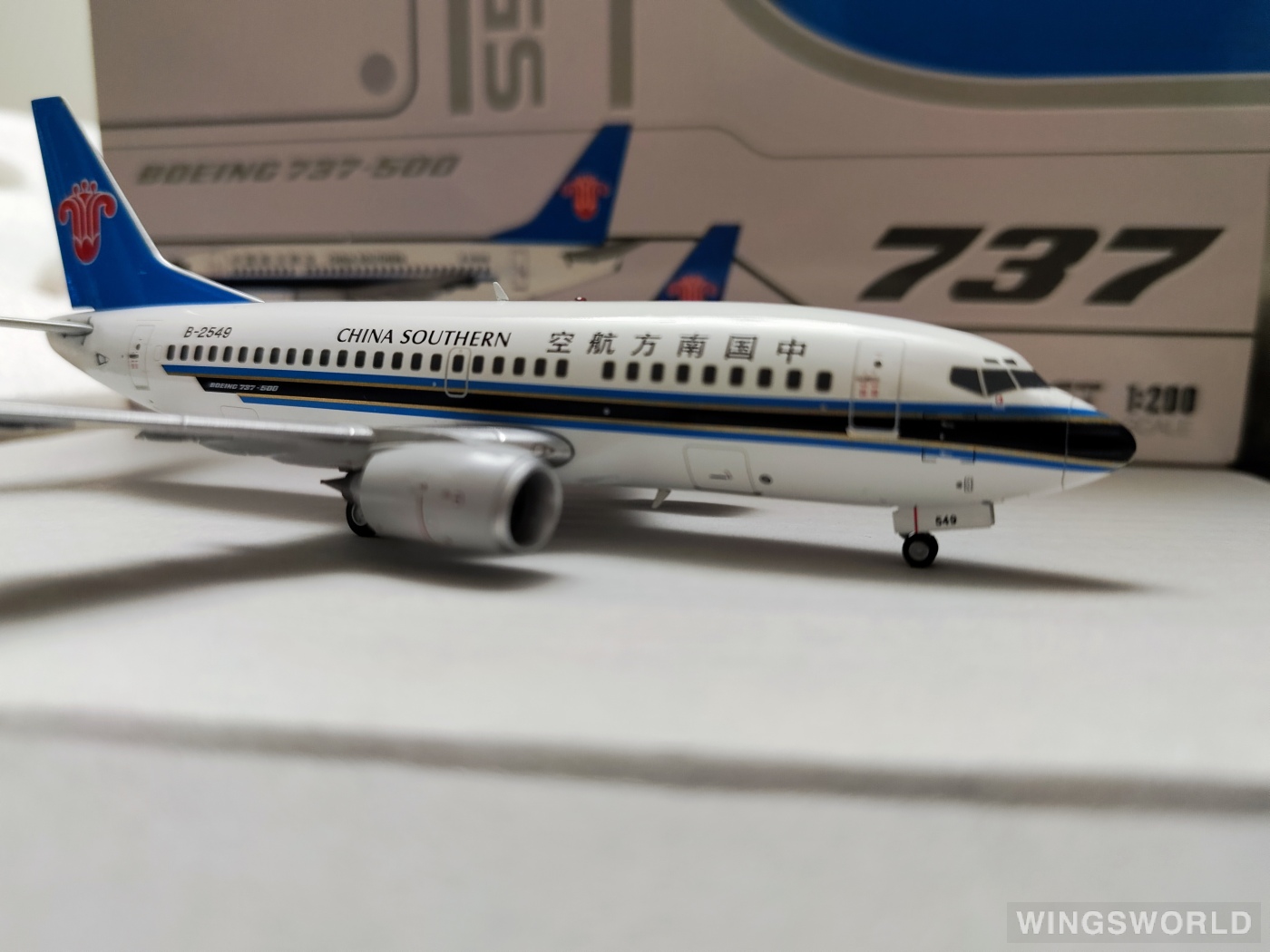 JC Wings 1:200 XX20230 China Southern 中国南方航空 Boeing 737-500 B-2549