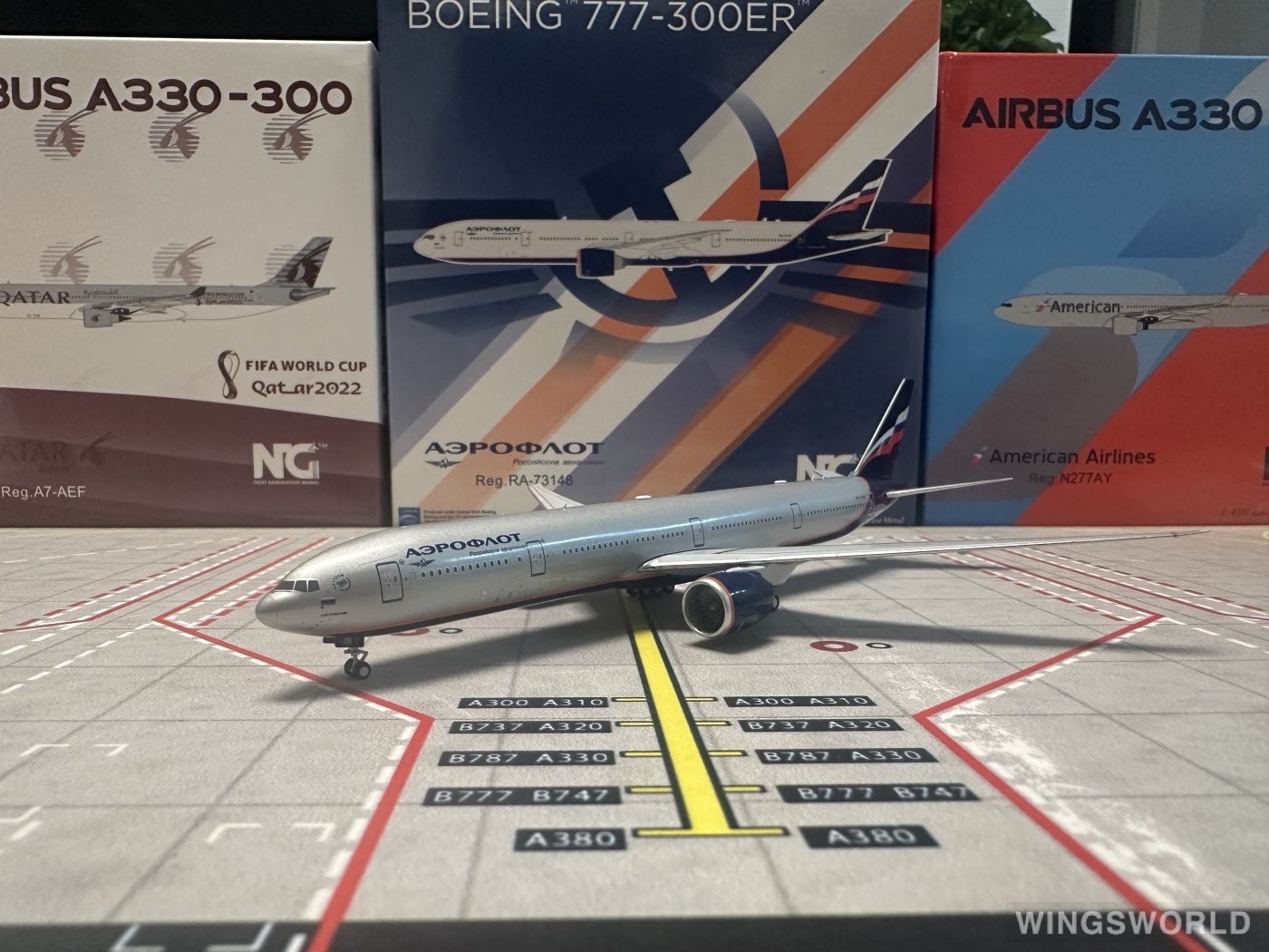 NGmodels 1:400 NG73030 Aeroflot 俄罗斯航空 Boeing 777-300ER RA-73148