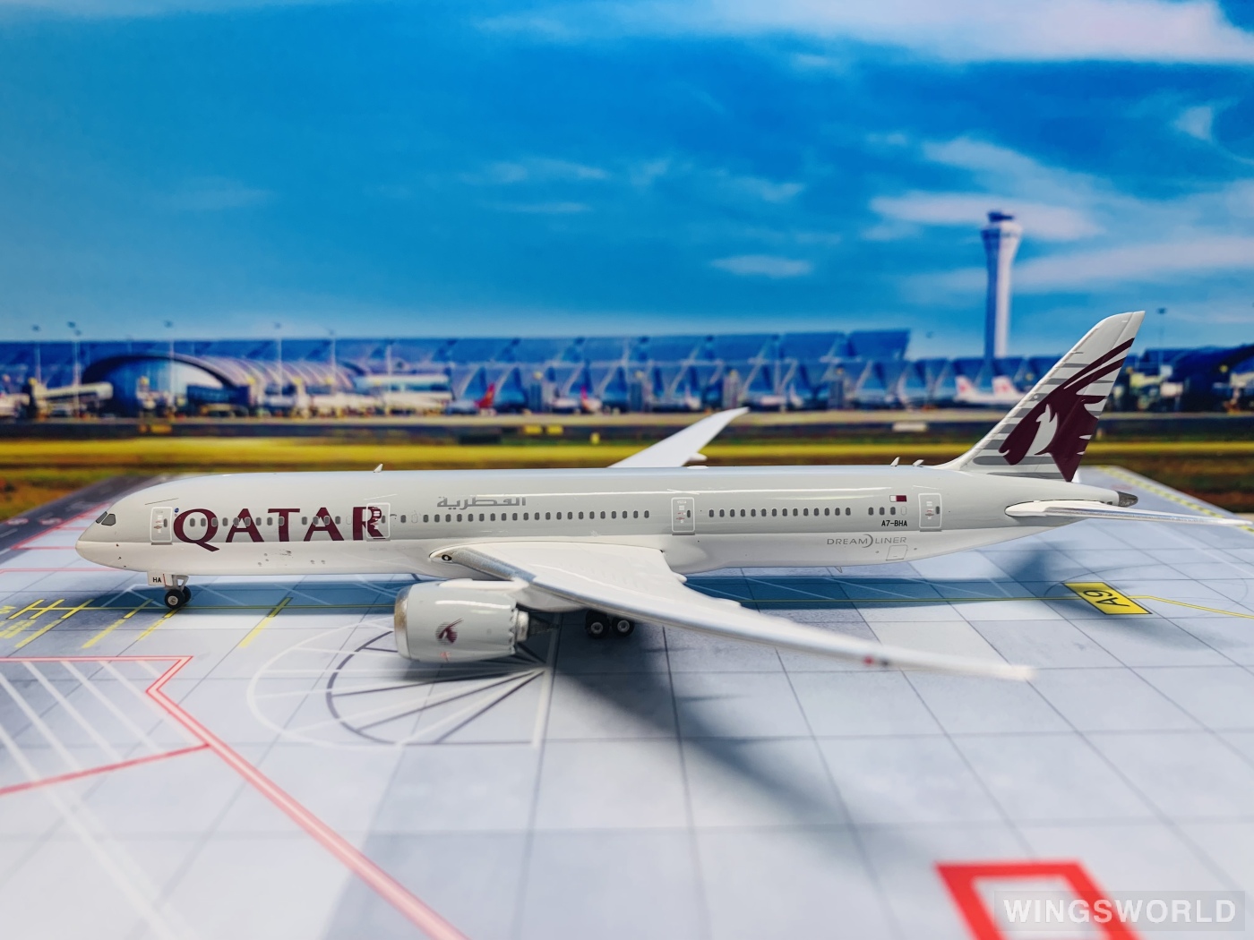 Phoenix 1:400 PH11612 Qatar 卡塔尔航空 Boeing 787-9 A7-BHA