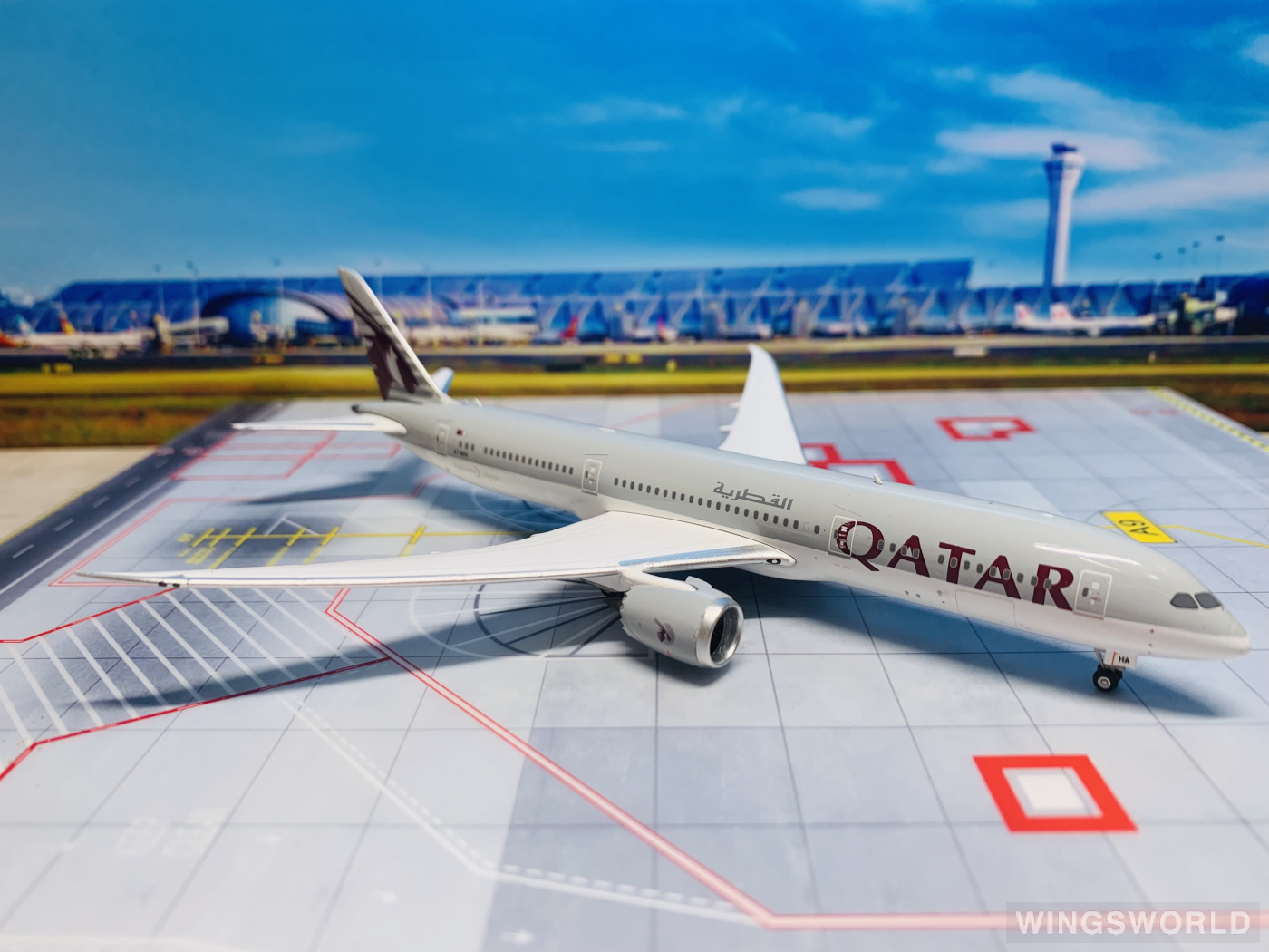 Phoenix 1:400 PH11612 Qatar 卡塔尔航空 Boeing 787-9 A7-BHA