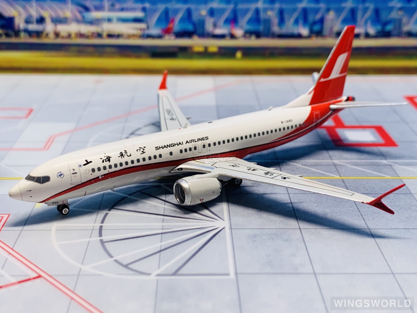 Phoenix 1:400 PH11461 Shanghai Airlines 上海航空 Boeing 737 MAX 8 B-1260