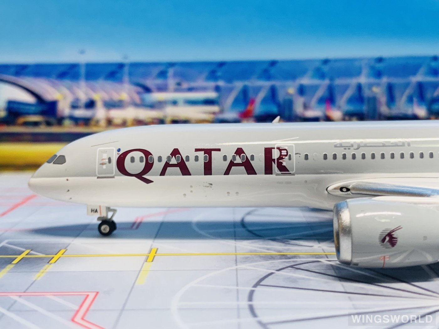 Phoenix 1:400 PH11612 Qatar 卡塔尔航空 Boeing 787-9 A7-BHA