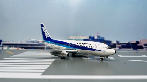 EW2732001 ANA 全日空Boeing 737-200 JA8457 JC Wings 1:200