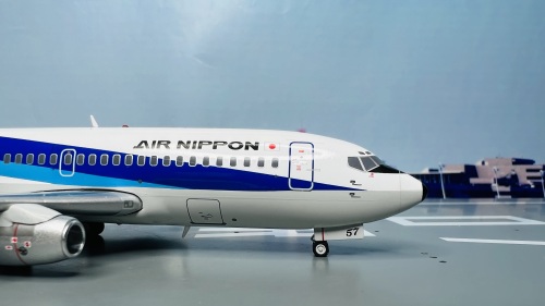 EW2732001 ANA 全日空Boeing 737-200 JA8457 JC Wings 1:200 -飞机模型