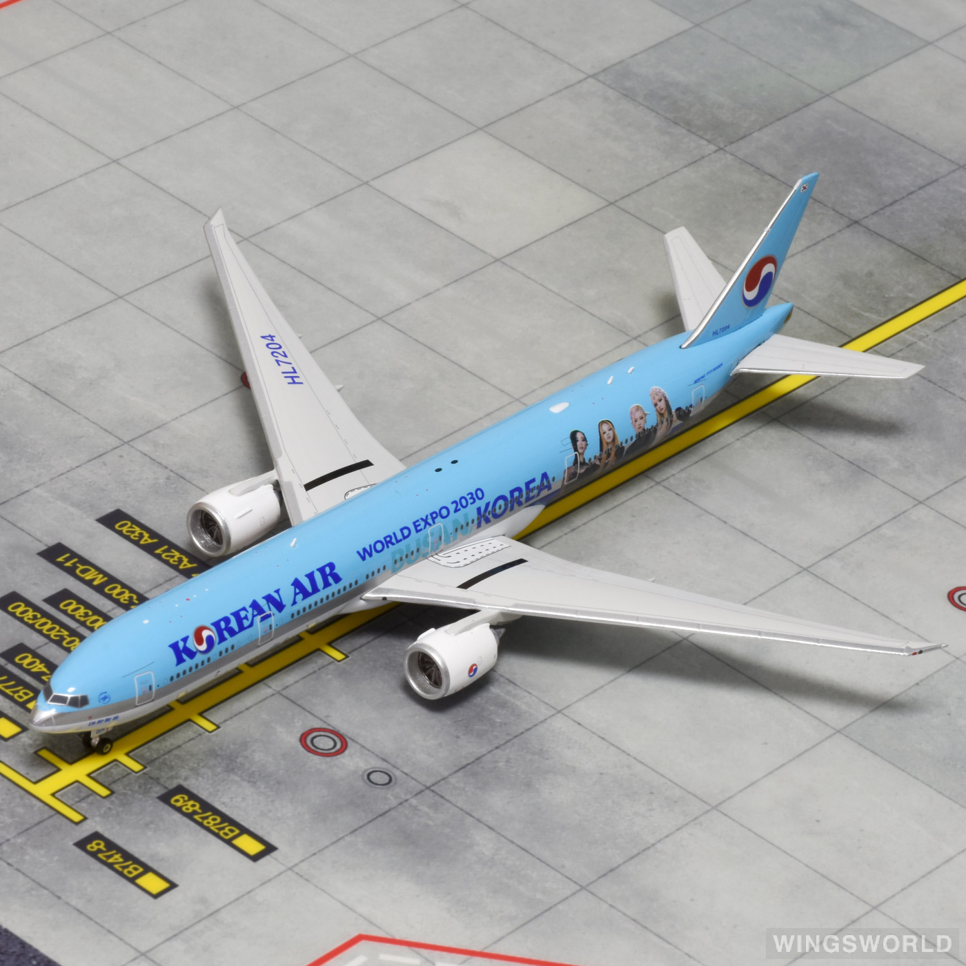 Phoenix 1:400 PH04562 Korean Air 大韩航空 Boeing 777-300ER HL7204