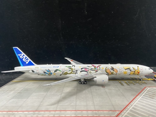 全日空商事 777-300ER JA731A 1/400 Phoenix 1:400 Boeing 777-300ER ANA 全日空PH04557 JA784A 的相册