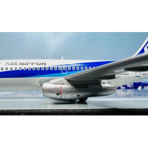 ANA 全日空 Boeing 737-200 JA8457  EW2732001 JC Wings 1:200