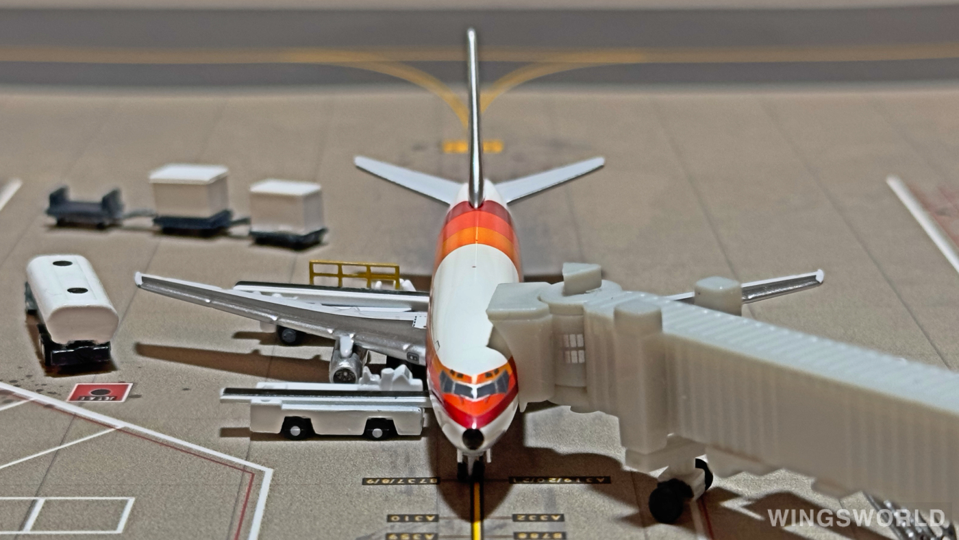 AeroClassics 1:400 ACN7379F Southwest Airlines 美国西南航空 Boeing 737-200 N7379F