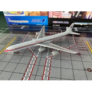 China Eastern 中国东方航空 Airbus A340-600 B-6050  PH11843 Phoenix 1:400