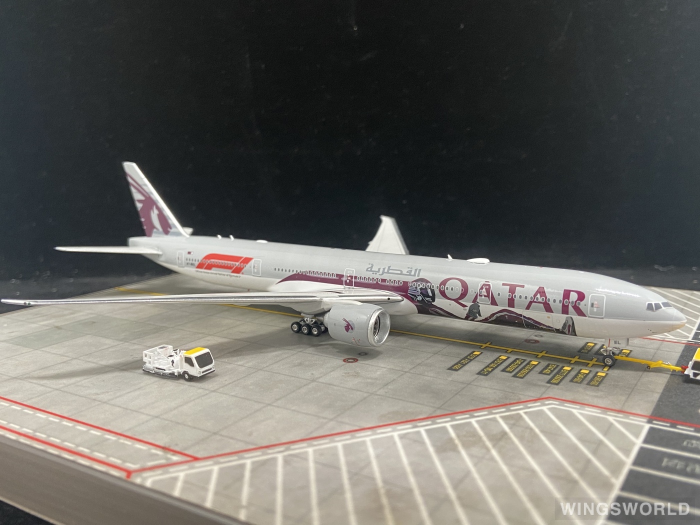 Phoenix 1:400 PH04560 Qatar 卡塔尔航空 Boeing 777-300ER A7-BEL