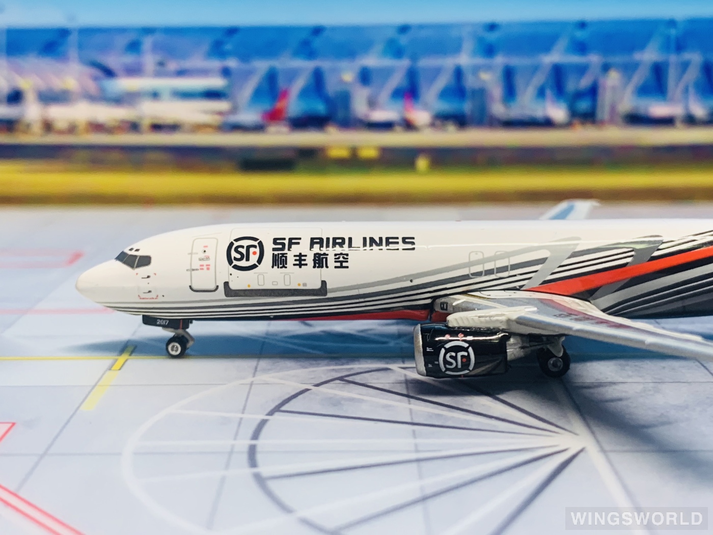 Phoenix 1:400 PH10786 SF Airlines 顺丰航空 Boeing 737-400 B-2017