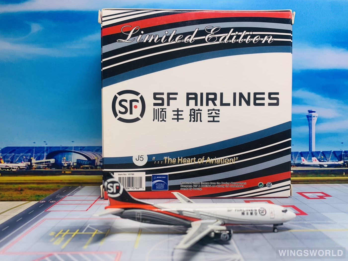 Phoenix 1:400 PH10786 SF Airlines 顺丰航空 Boeing 737-400 B-2017