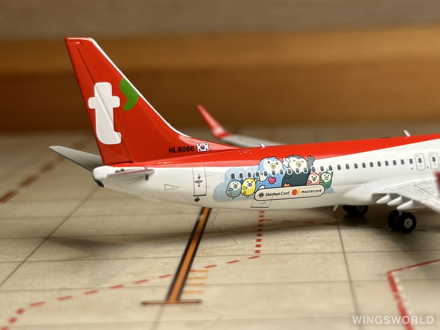 NGmodels 1:400 NG58201 TwayAir 德威航空 Boeing 737-800 HL8086