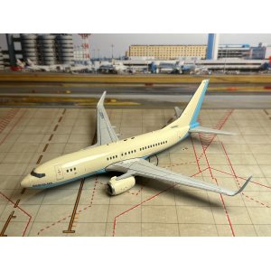 Korean Air 大韩航空 Boeing 737-700 HL8222  EW2737009 JC Wings 1:200