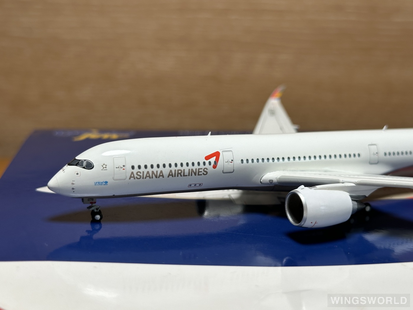 Geminijets 1:400 GJAAR1631 Asiana 韩亚航空 Airbus A350-900 HL8078