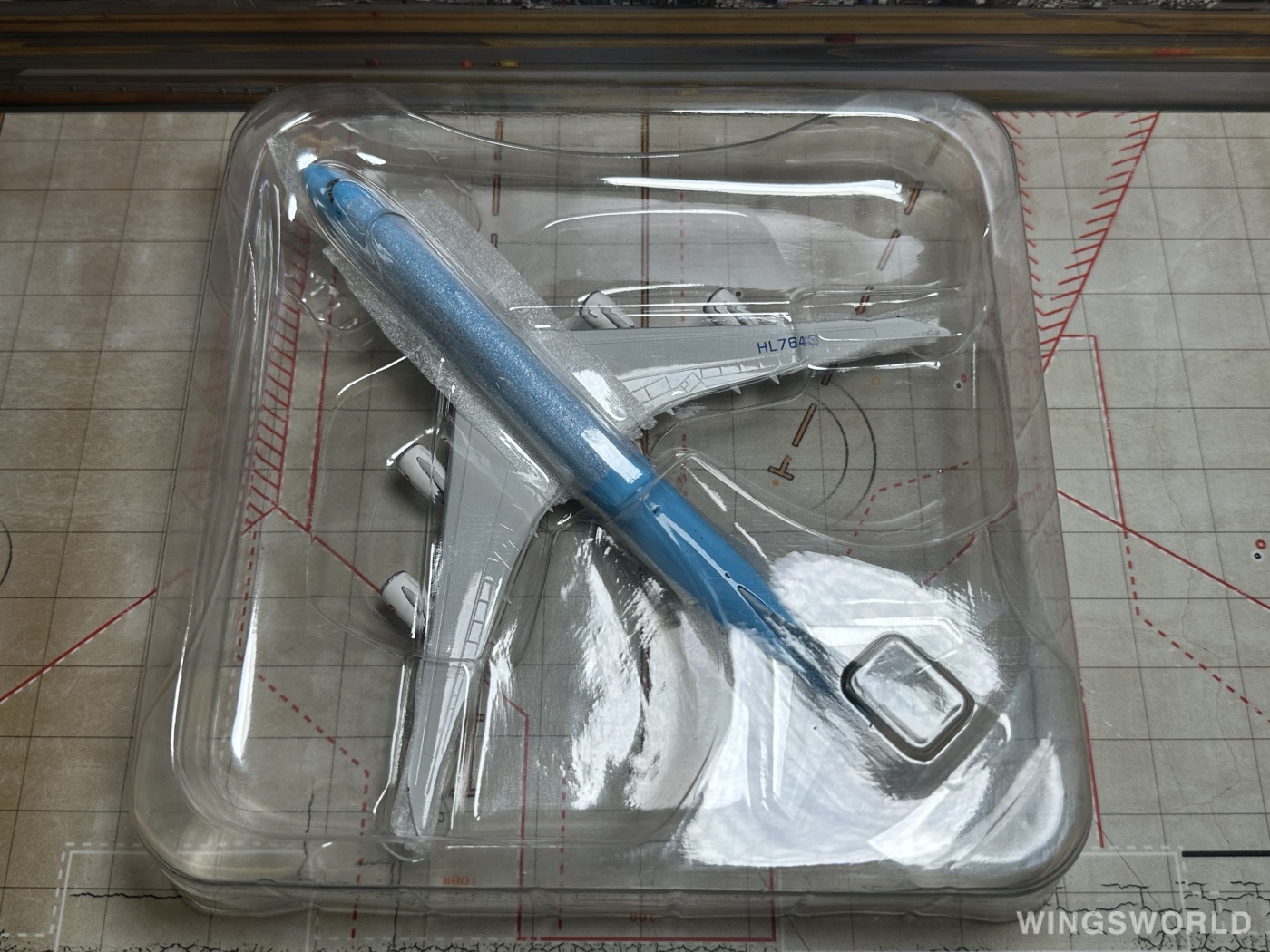 Phoenix 1:400 PH04426 Korean Air 大韩航空 Boeing 747-8i HL7643