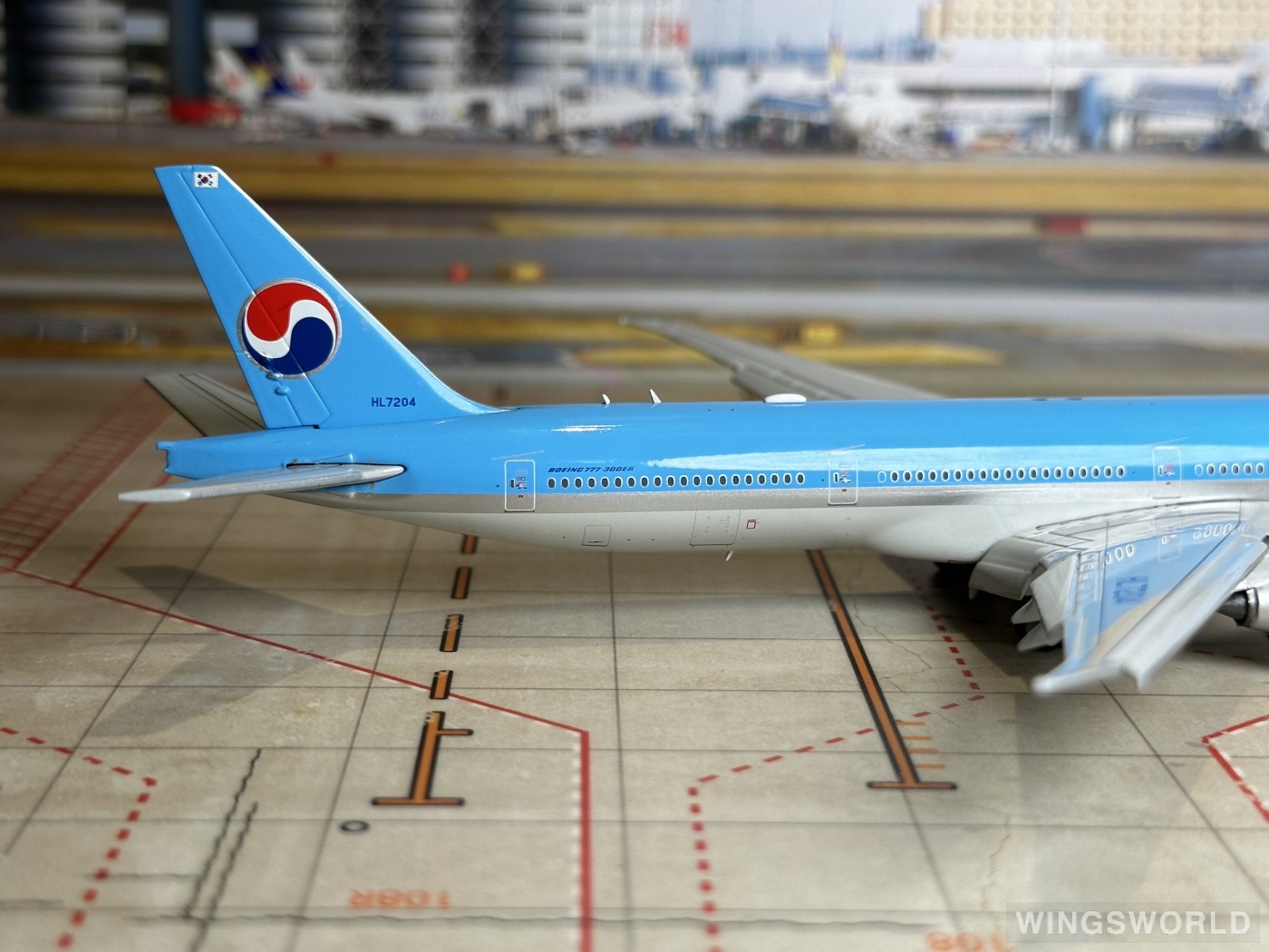 JC Wings 1:400 EW477W005A Korean Air 大韩航空 Boeing 777-300ER HL7204