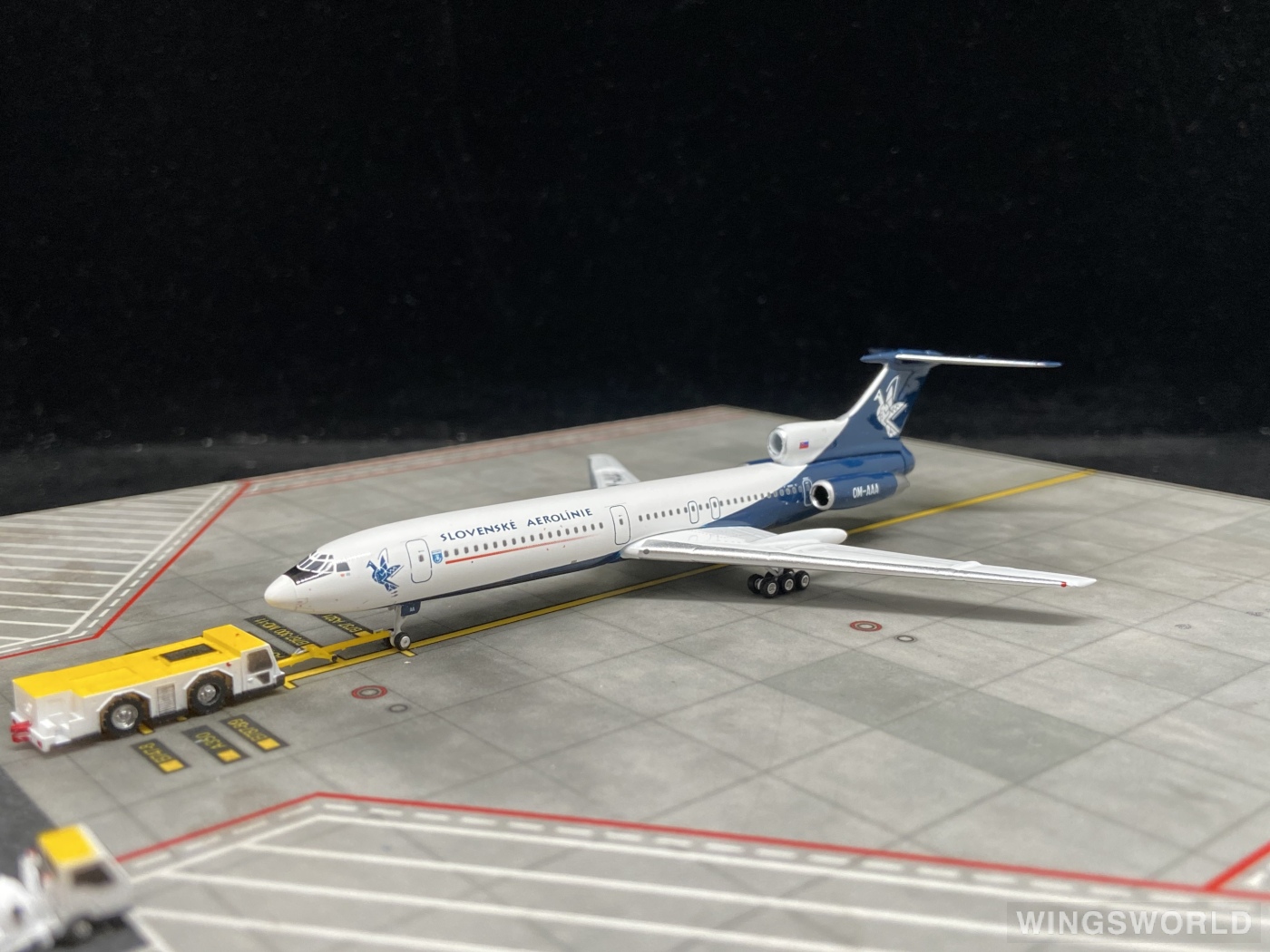 Phoenix 1:400 PH11841 Slovak Airlines 斯洛伐克航空 Tupolev Tu-154 OM-AAA
