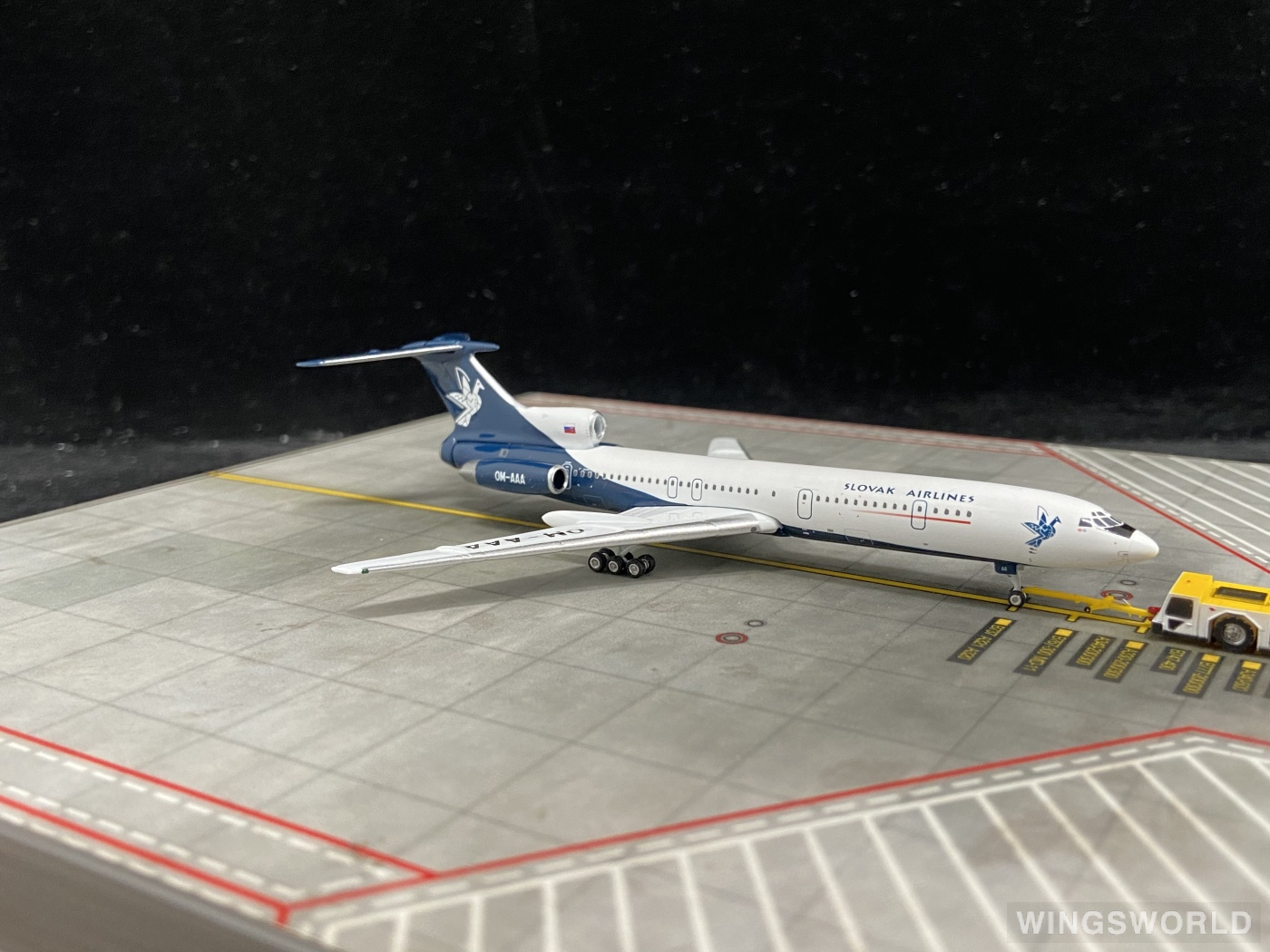 Phoenix 1:400 PH11841 Slovak Airlines 斯洛伐克航空 Tupolev Tu-154 OM-AAA