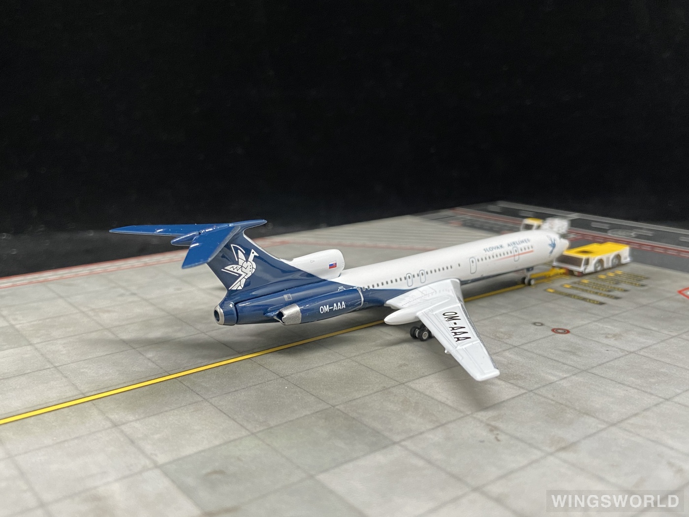 Phoenix 1:400 PH11841 Slovak Airlines 斯洛伐克航空 Tupolev Tu-154 OM-AAA