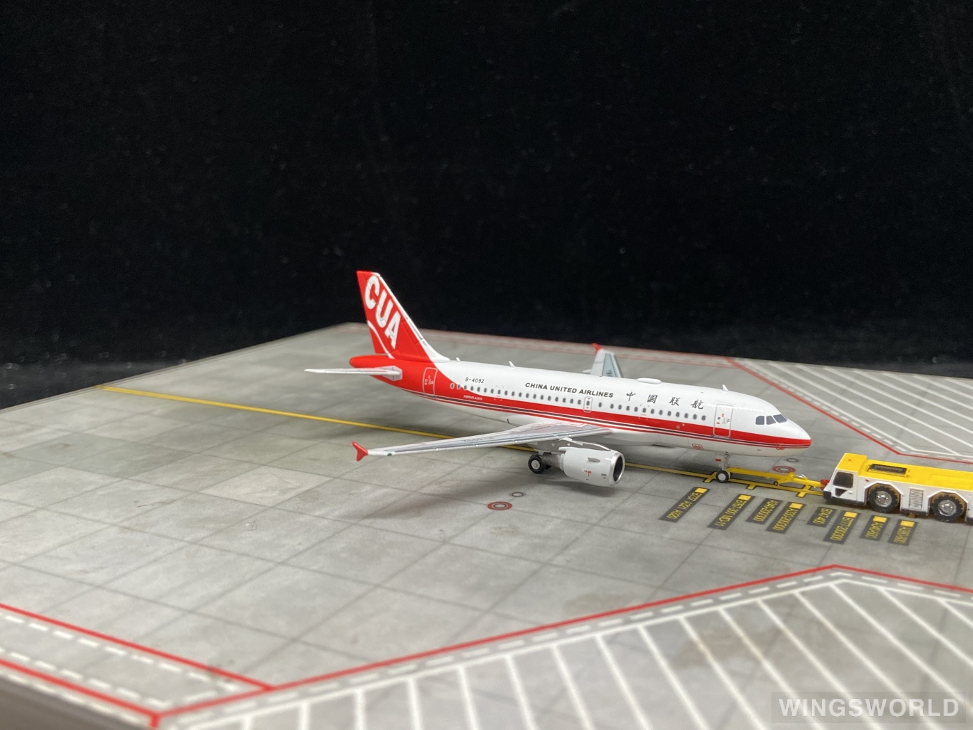 NGmodels 1:400 NG49018 China United Airlines 中国联合航空 Airbus A319 B-4092
