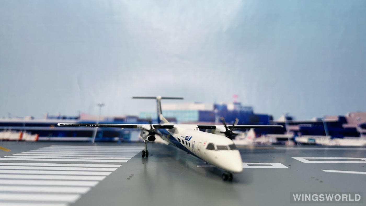 Hogan 1:200 DH28020 ANA 全日空 Bombardier Dash 8-400 JA846A