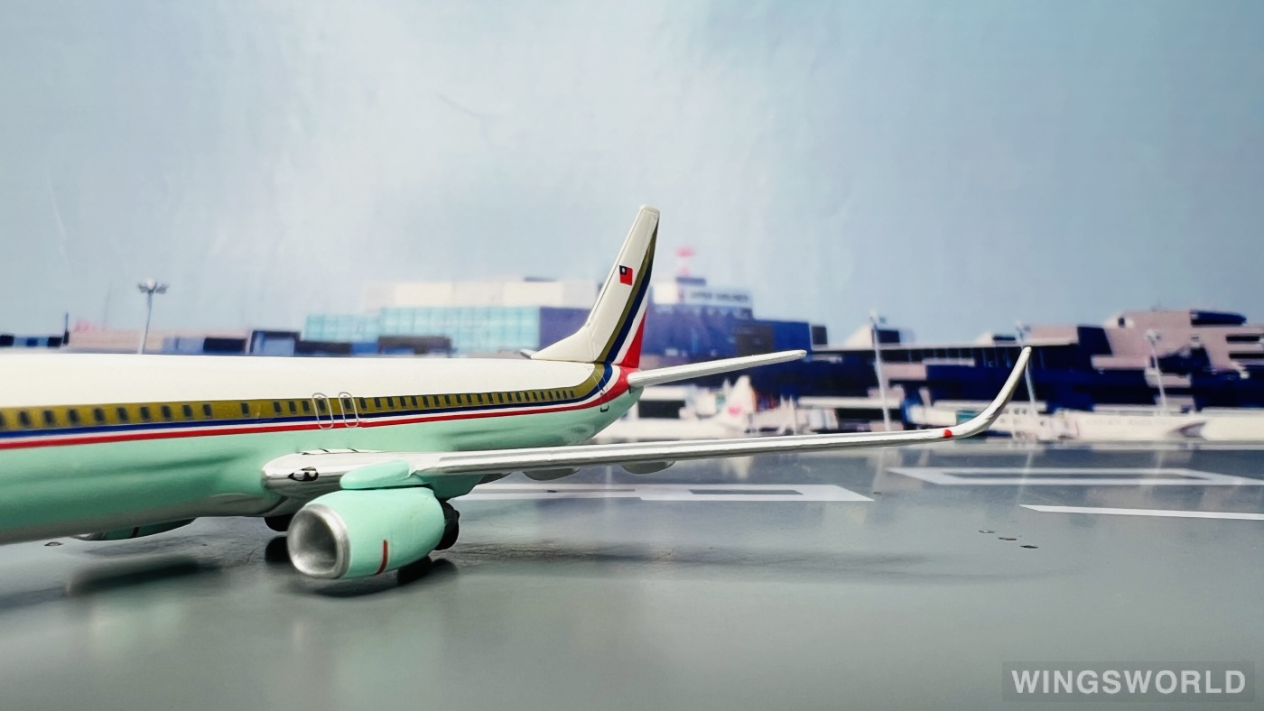 Dragon Models 1:400 593088 ROCAF 中国台湾空军 Boeing 737-800 3701