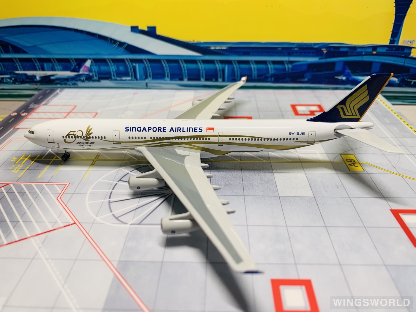 Dragon Models 1:400 55025 Singapore Airlines 新加坡航空 Airbus A340-300 9V-SJE