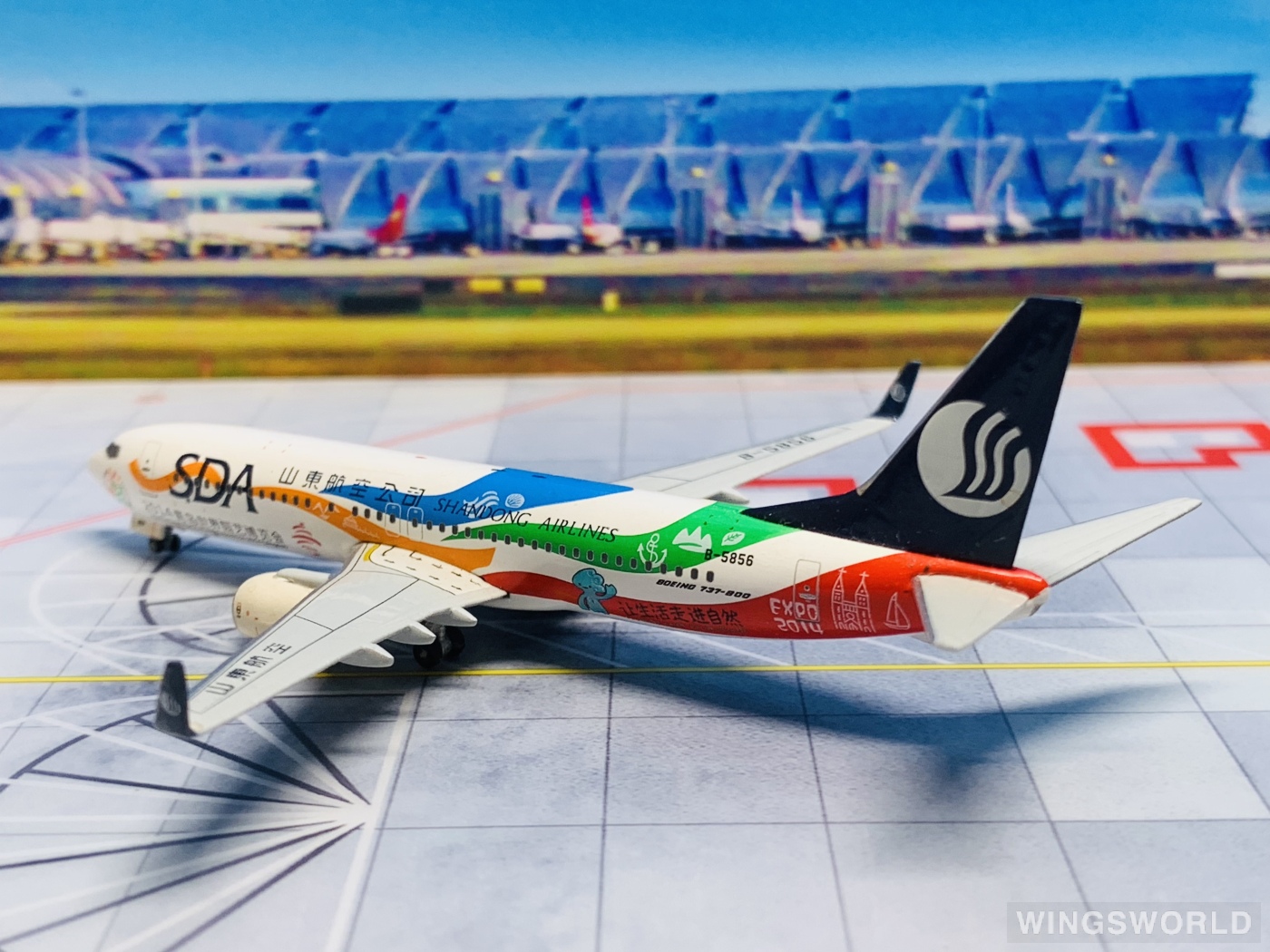 Witty 1:400 WT4738027 Shandong Airlines 山东航空 Boeing 737-800 B-5856