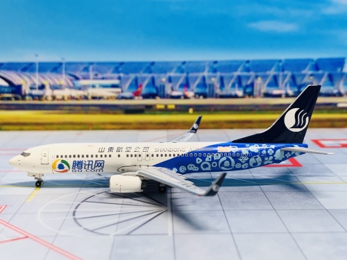山東航空 ボーイング737-800 スケール1:80 山東航空 ボーイング737-800 スケール1:80