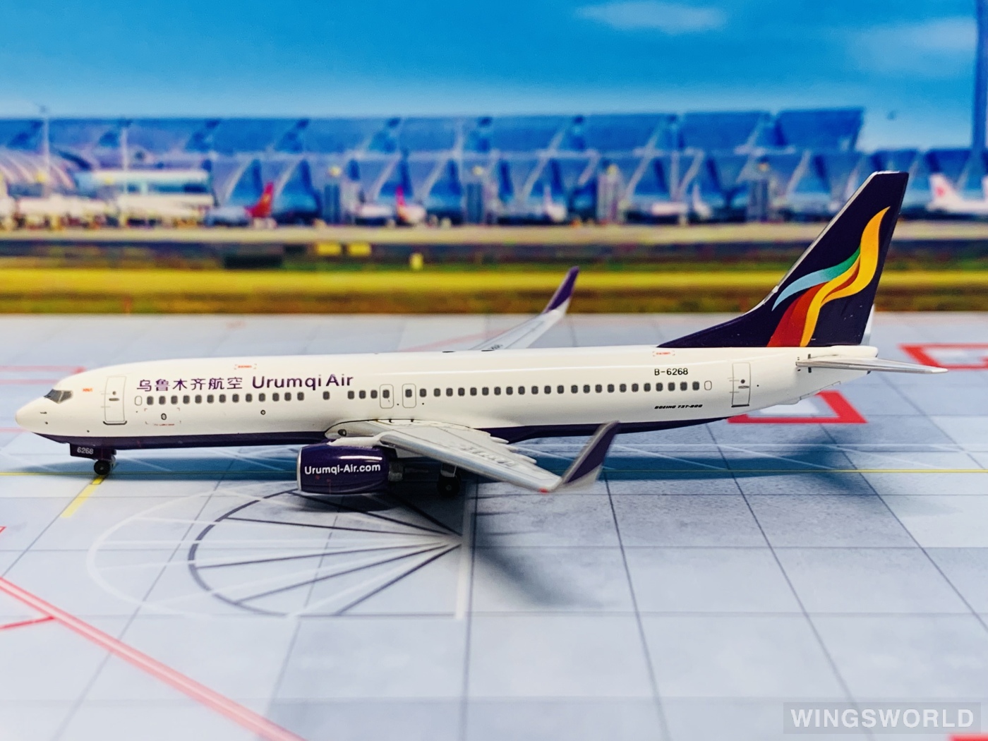 Skywings 1:400 SKY-020 Urumqi Air 乌鲁木齐航空 Boeing 737-800 B-6268