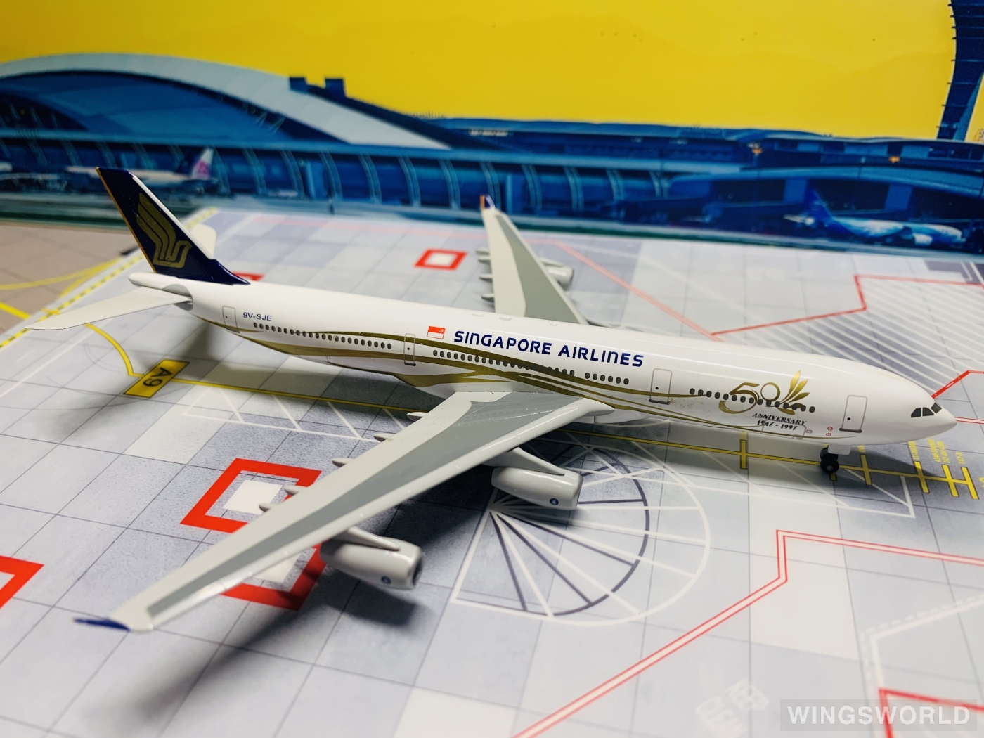 Dragon Models 1:400 55025 Singapore Airlines 新加坡航空 Airbus A340-300 9V-SJE