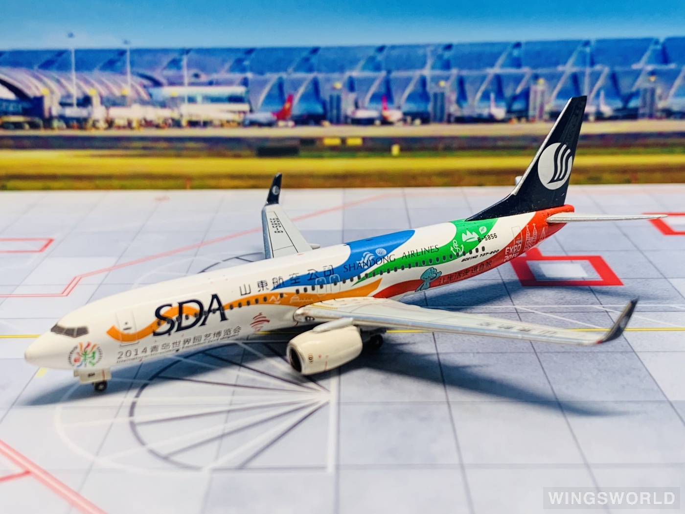 Witty 1:400 WT4738027 Shandong Airlines 山东航空 Boeing 737-800 B-5856