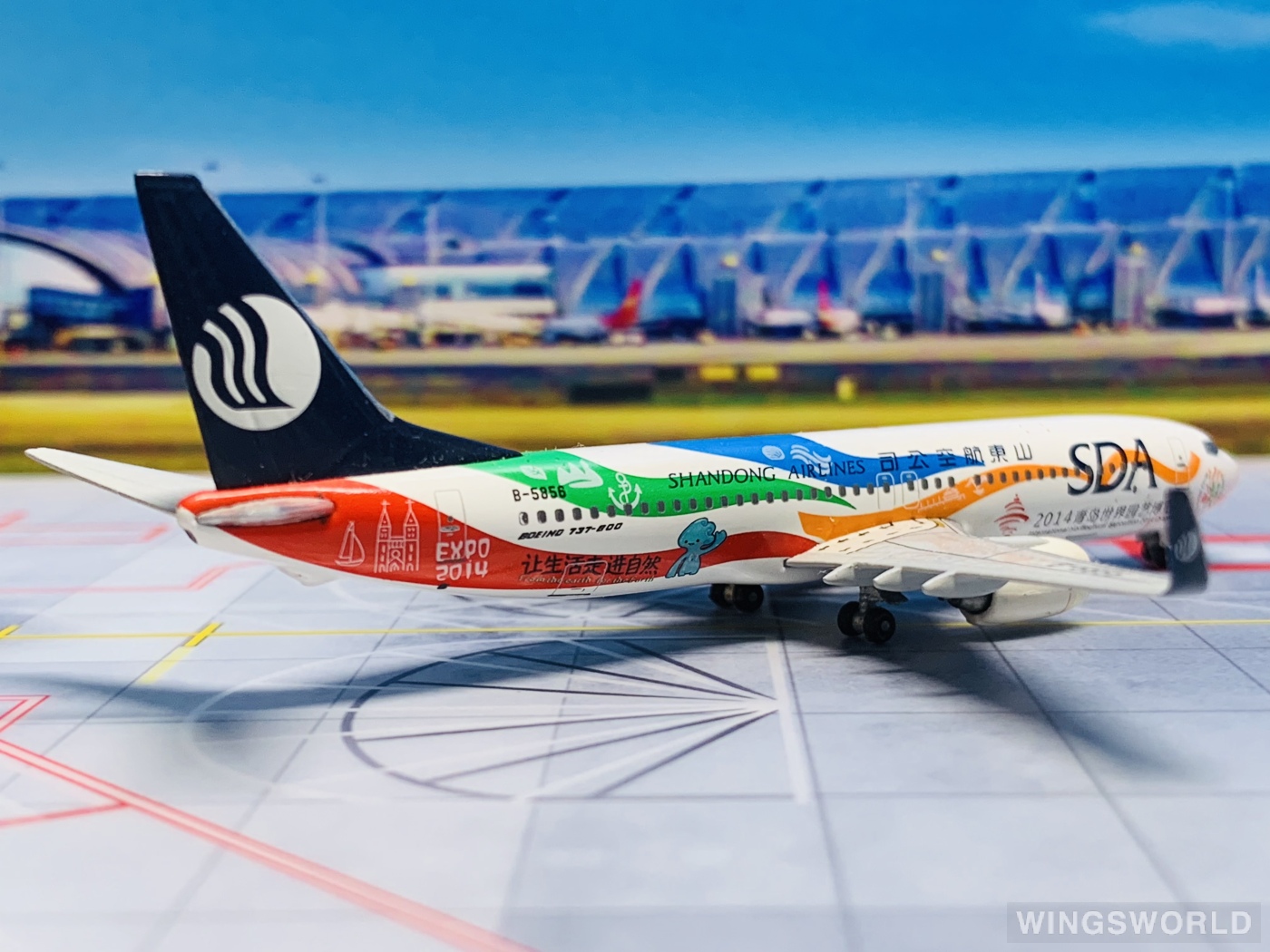 Witty 1:400 WT4738027 Shandong Airlines 山东航空 Boeing 737-800 B-5856