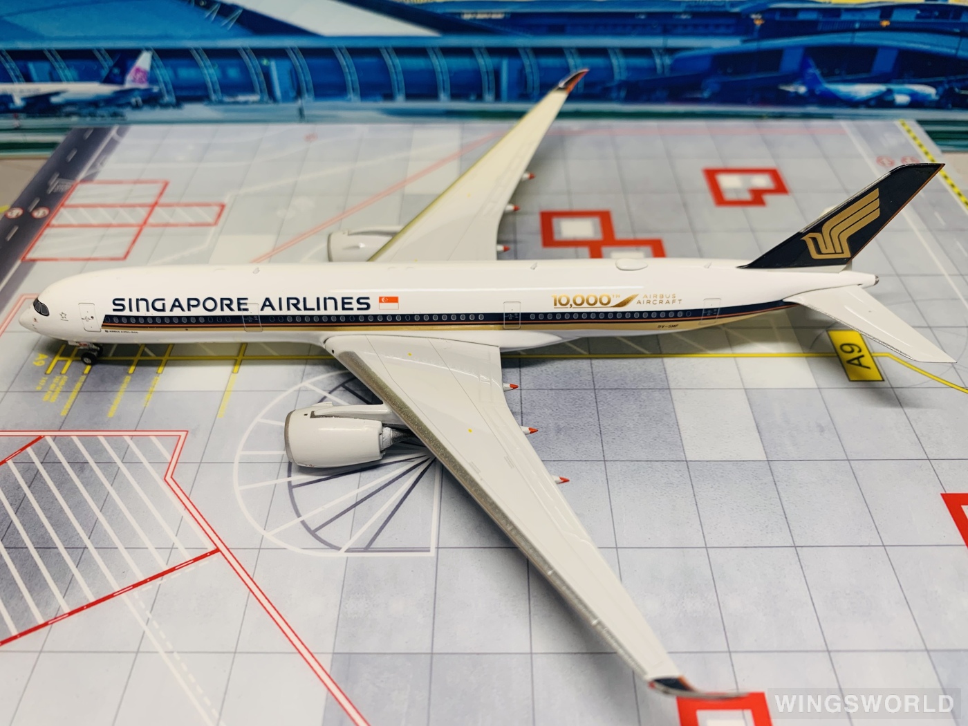 Phoenix 1:400 PH11327 Singapore Airlines 新加坡航空 Airbus A350-900 9V-SMF