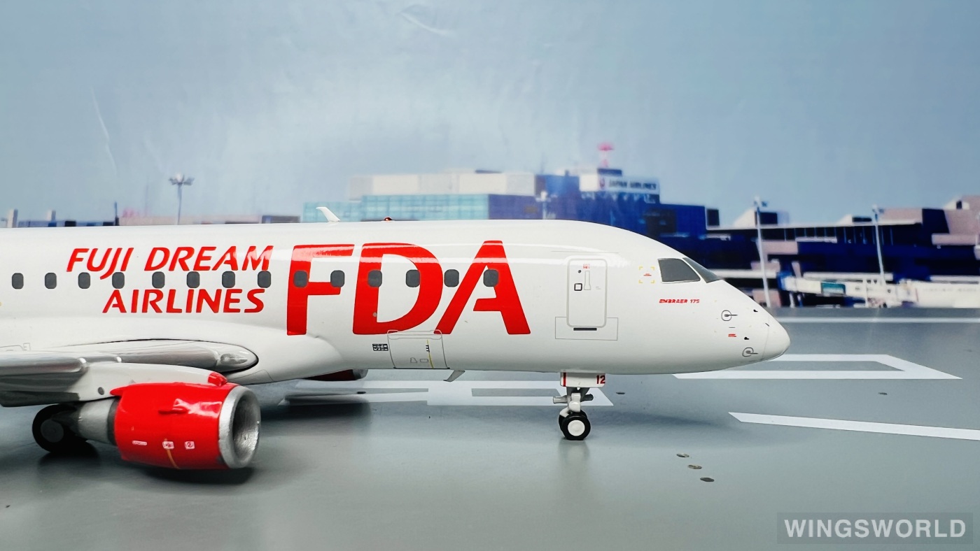 JC Wings 1:200 EW2175001 Fuji Dream Airlines 富士梦幻航空 Embraer ERJ-175 JA12FJ