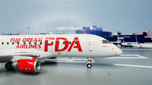Fuji Dream Airlines 富士梦幻航空 Embraer ERJ-175 JA12FJ  EW2175001 JC Wings 1:200