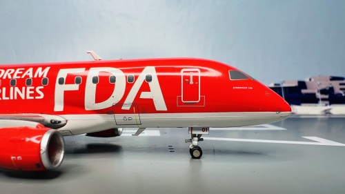 JC Wings 1:200 Embraer ERJ-170 Fuji Dream Airlines 富士梦幻航空