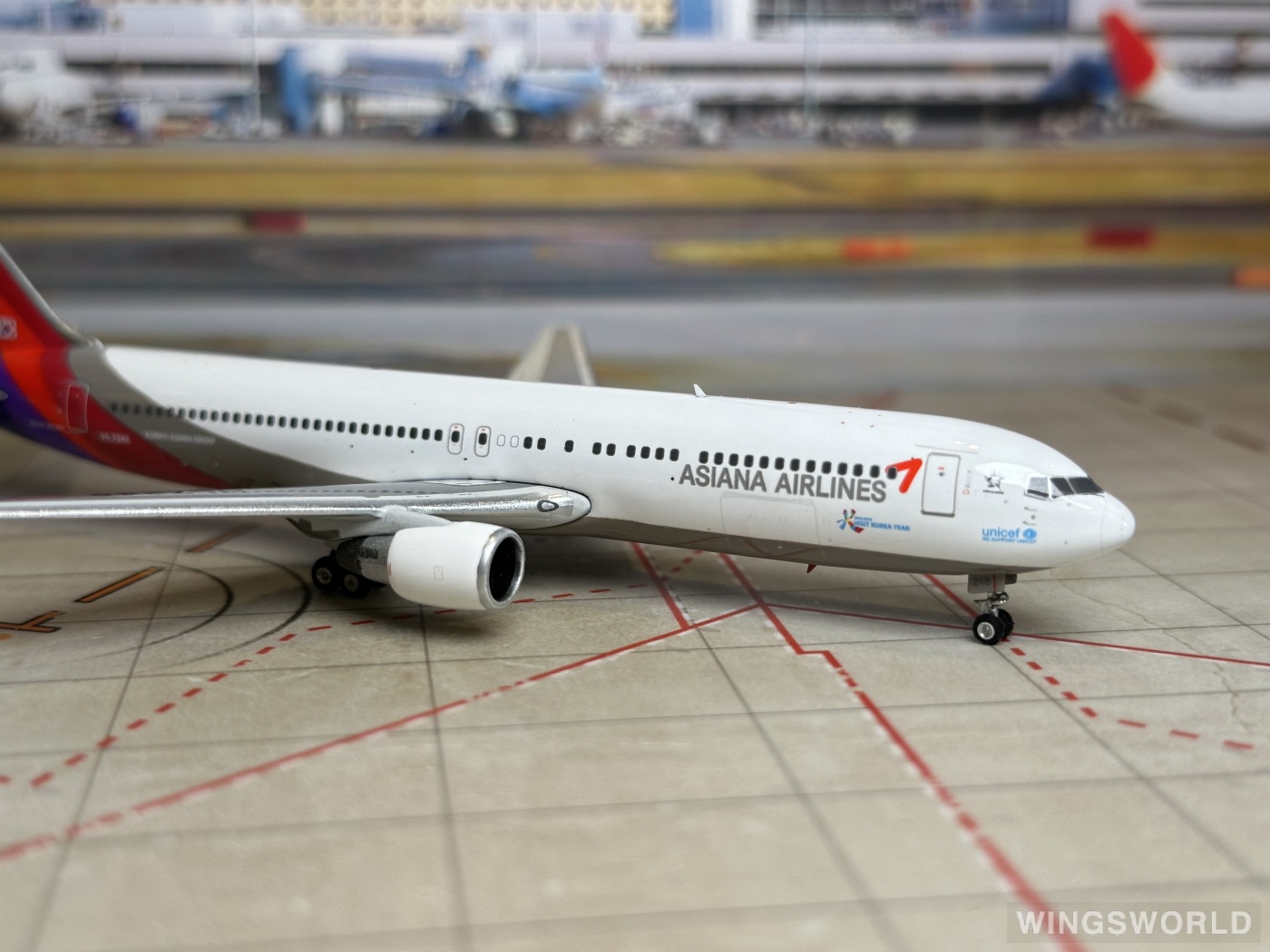 Phoenix 1:400 PH11663 Asiana 韩亚航空 Boeing 767-300ER HL7248