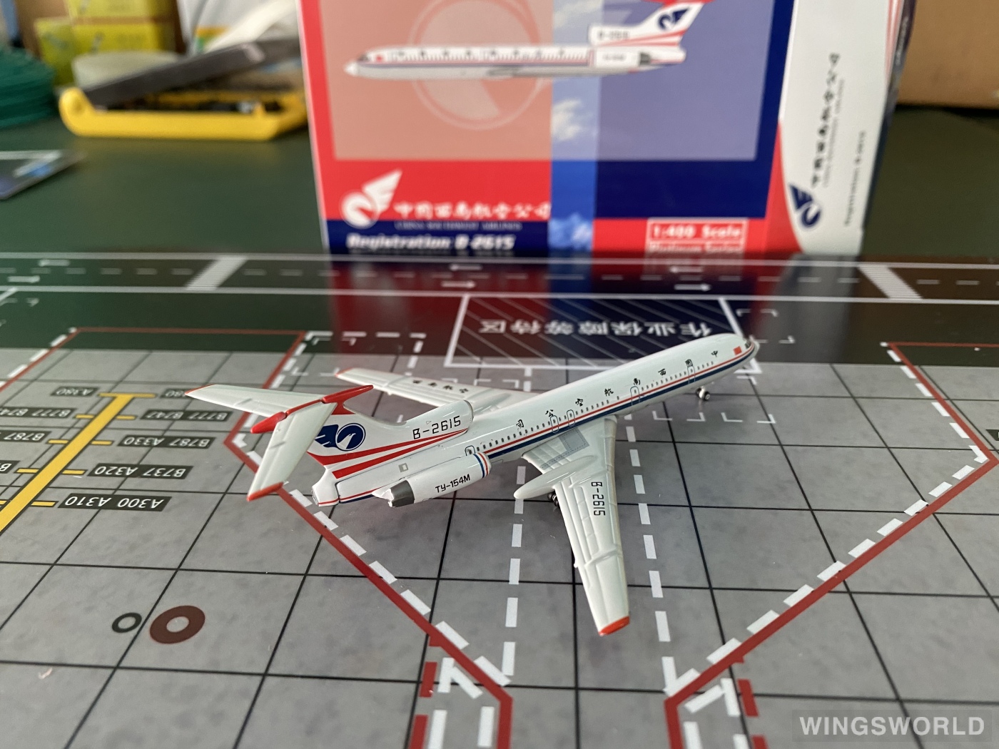 Phoenix 1:400 PH11848 China Southwest Airlines 中国西南航空 Tupolev Tu-154 B-2615