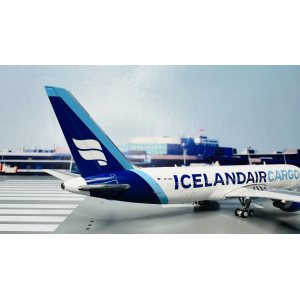 Icelandair 冰岛航空 Boeing 767-300ER TF-ISP  XX40172 JC Wings 1:400