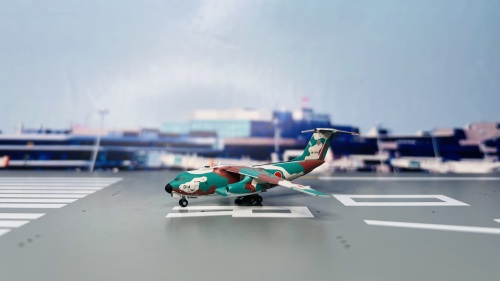 LHM4003 JASDF 日本航空自卫队Kawasaki C-1 68-1014 JC Wings 1:400