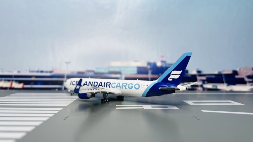 Icelandair 冰岛航空 Boeing 767-300ER TF-ISP  XX40172 JC Wings 1:400