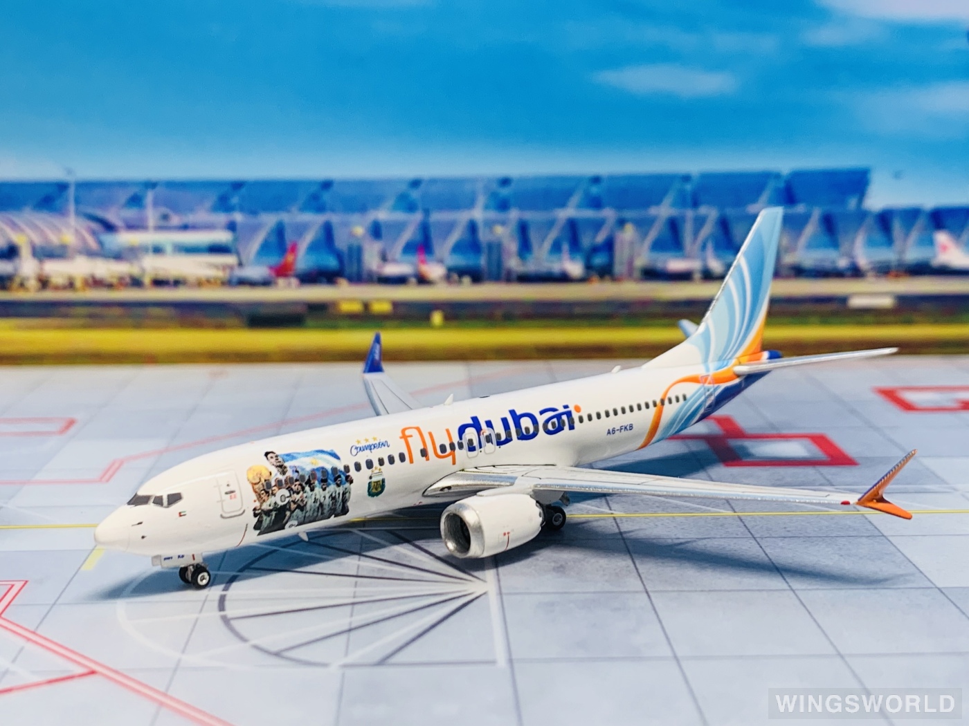 Phoenix 1:400 PH04503 Flydubai 迪拜航空 Boeing 737 MAX 8 A6-FKB