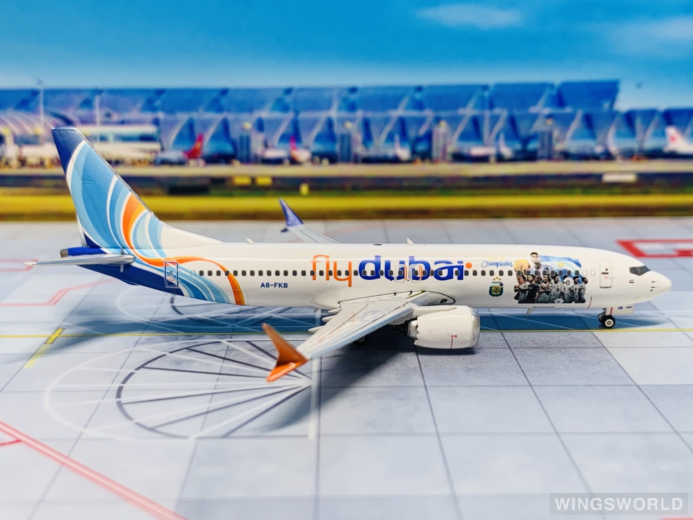 Phoenix 1:400 PH04503 Flydubai 迪拜航空 Boeing 737 MAX 8 A6-FKB